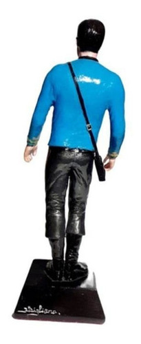 Star Trek Dr Mccoy Figura De Resina Con Base
