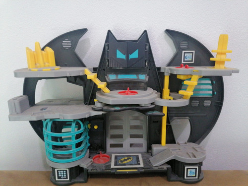 Baticueva Imaginext Batman (Usado)