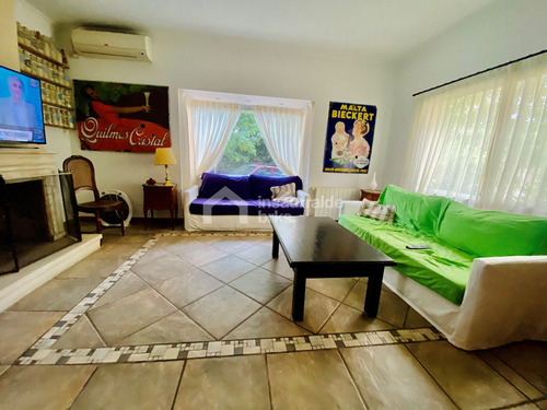 Se Alquila Casa En El Barrio La Escondida, Tigre, 5 Habitaciones Y Piscina!!!