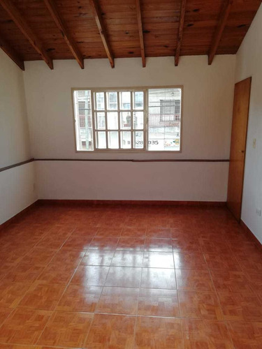 Imagen 6 de 12 de Venta De Monoambiente En Hurlingham A Metros De P. Oeste