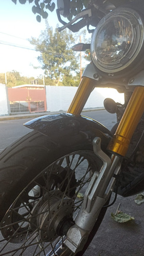 Moto Negra Con Barras Amarillas, Sin Adeudos Y Al 100
