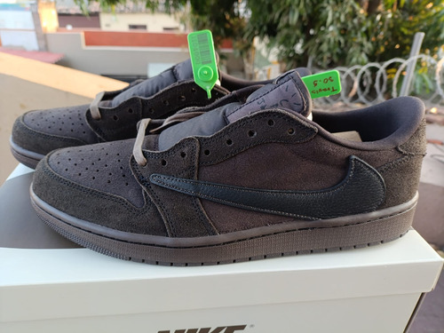 Tenis Jordan 1 Low Travis Velvet Brown Talla 31cm