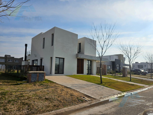 Casa 4 Dormitorios En Barrio Cerrado San Pablo - Pilar
