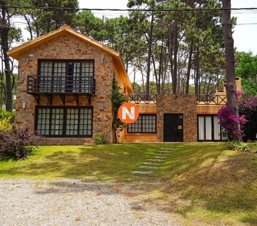 Casa En Alquiler, Rincón Del Indio, Punta Del Este- Ref: 217731