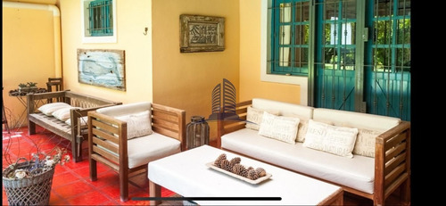 Casa A La Venta- 3 Dormitorios Y Servicio-rincon Del Indio - Ref: 1903