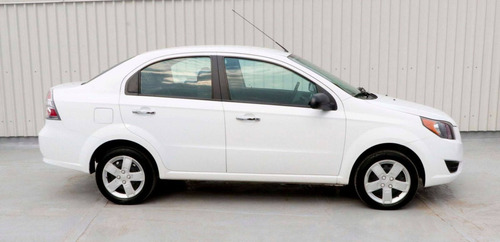 Imagen 11 de 15 de Chevrolet Aveo 2018 1.6 Ls Mt