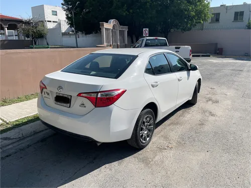 Toyota Corolla 1.8 Base Mt