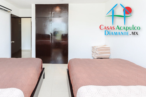 Cad Lobayan 303. Terraza Con Vista Parcial Al Mar