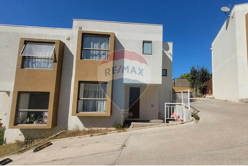 Casa Céntrica En Quilpué: Inversión Ideal 3d/2b