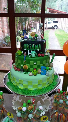 Torta Falsa Plantas Vs Zombies En Porcelana Fria