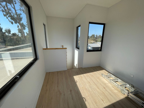 Gran Casa Nueva, 3 Pisos, Sector Los Romeros Concon