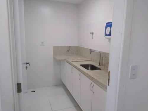Imagem 2 de 10 de Sala Comercial 211,68m2 No Caminho Das Árvores - Sfl420 - 68224812