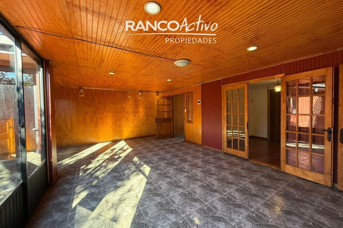 Venta De Amplia Casa 4 Dorm Y 4 Baños En Los Angeles