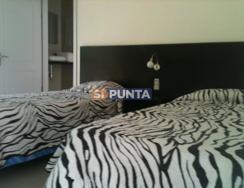 Casa De 4 Dormitorios En Alquiler Anual Y Tempora - Solanas