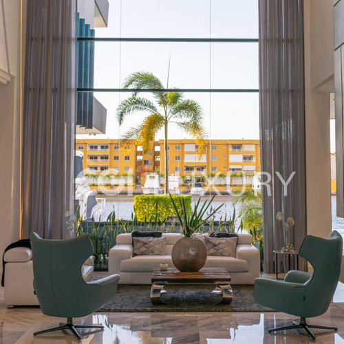 Cgi+ Luxury Lecheria, Vende Moderna Y Espectacular Casa, A Estrenar, En La Urb. Las Villas