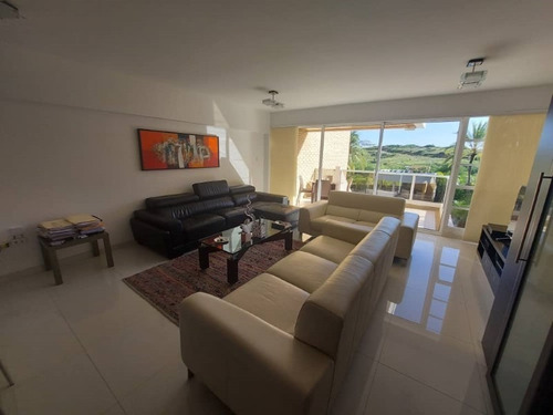 Imagen 2 de 16 de Town House Con Vista Al Mar