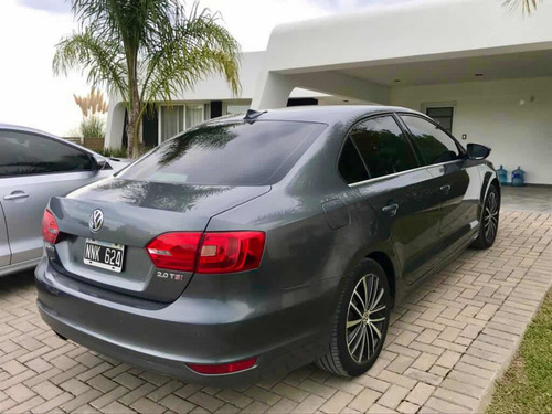 Volkswagen Vento 2.0 Sportline Tsi 200cv Bi-xenon Dsg 2014