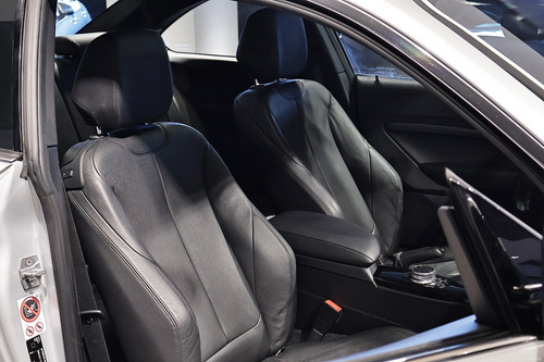 BMW Serie 2 3.0 240i M Package