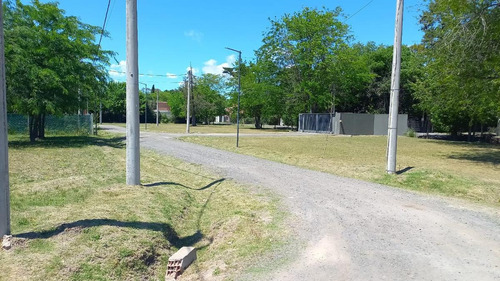 Imagen 3 de 7 de Terreno En Venta - 446mts2 - Villa Elisa