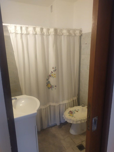 Imagen 8 de 9 de 1 Ambiente Con Balcón Saliente