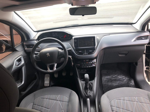 Peugeot 208 1.6 Feline 2013