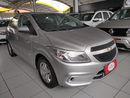 Imagem 2 de 12 de Chevrolet Onix 1.0 Mpfi Joy 8v Flex 4p Manual 2016/2017