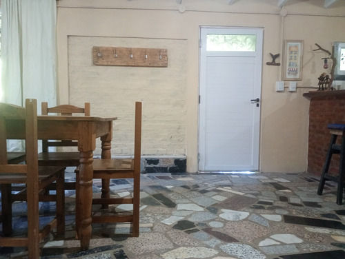 Alquilo Cabaña Estilo Casa Quinta Con 2 Habitaciones