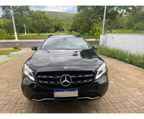 Mercedes-Benz Classe GLA 1.6 Night Turbo Flex 5p