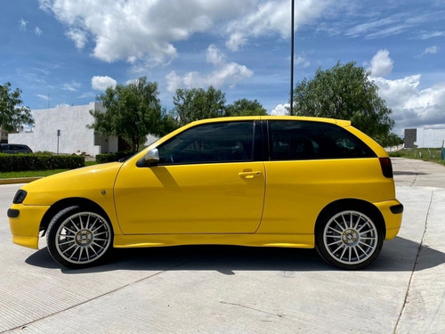 Imagen 7 de 13 de Seat Ibiza Sport Surf