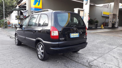 Imagem 2 de 11 de Chevrolet Zafira Elite