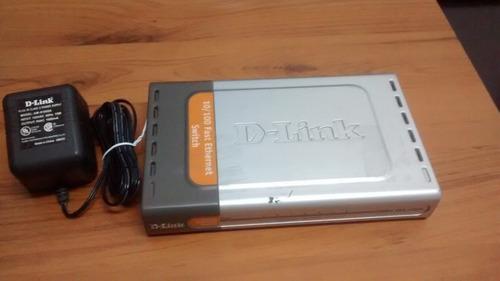 Imagen 2 de 5 de Switch D-link 8 Puertos. Modelo Des 1008d