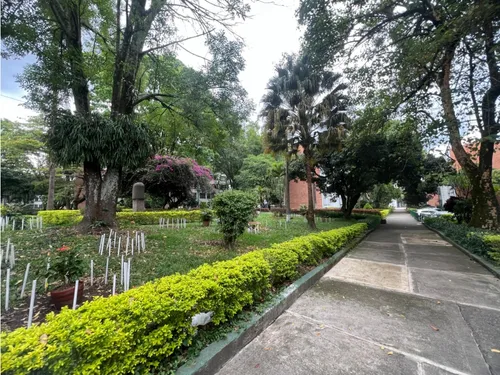 Venta De Apartamento En El Occidente, Sector Los Pinos