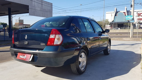 Clio Sedan Privilége 1.0 2006 Completo