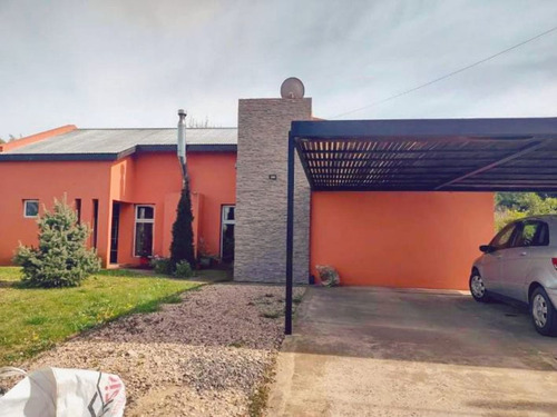 Casa De 3 Dormitorios En Venta Arana La Plata