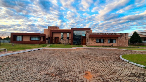 Imagem 1 de 30 de Casa De 400m² + Casa De Apoio De 300m, Lazer Completo E Área Verde. - Villa124693