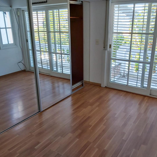 Venta Casa De Estilo 7 Amb En Zona Residencial De Martinez