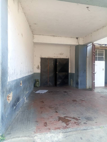 (#7001) Piso Industrial De 1.780 M2 En Caricuao