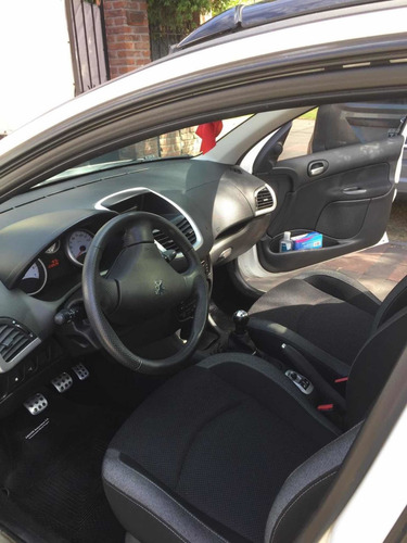 Peugeot 207 1.6 Feline 106cv 2013