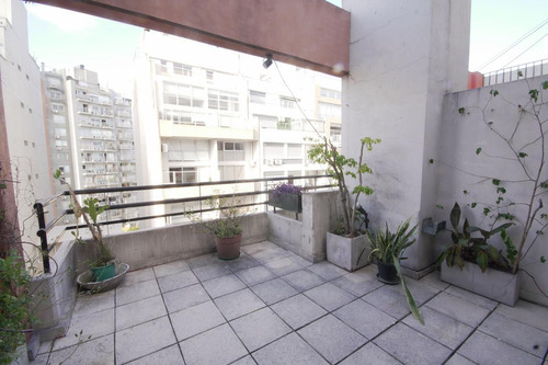 Duplex De 110 M² Con Dos Dormitorios, Terraza Y Parrilla Con Amenities En Belgrano