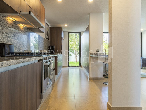 Casa En Venta En Nuevo Refugio, Con Amenidades