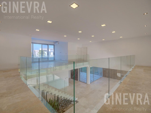Casa En Venta A Estrenar En Nordelta, El Golf
