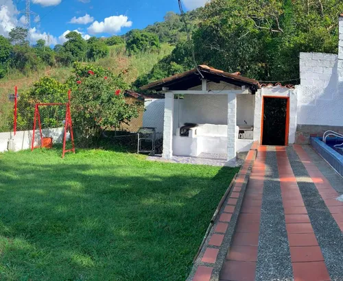 Finca En Venta En Seleccionar Barrio. Cod V11838