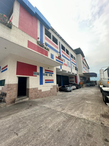 Imagen 4 de 10 de R.p/ Edificio Comercial En Venta En La Concordia