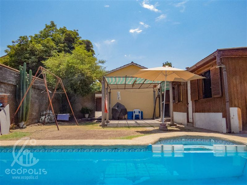 Oportunidad De Inversión! Excelente Ubicación!! Con Piscina