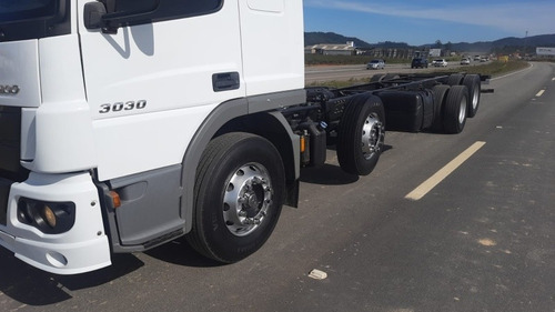 Imagem 3 de 19 de Mercedes Benz 3030 8x2 2019