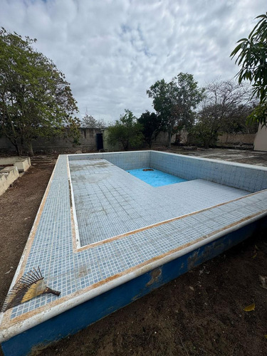 Casa Ideal Para Eventos Con Gran Terreno En Mérida.