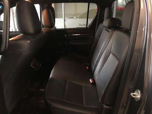 Toyota Hilux 2.8 Cd Srx 177cv 4x2