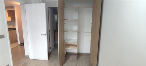 Departamento En Arriendo De 2 Dor Tipo Mariposa. En Santiago