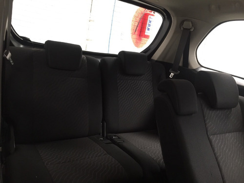 Imagen 11 de 15 de Toyota Avanza Man 2016