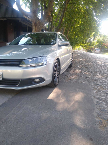 Volkswagen Vento 2.0 T Fsi Sportline Dsg 2011